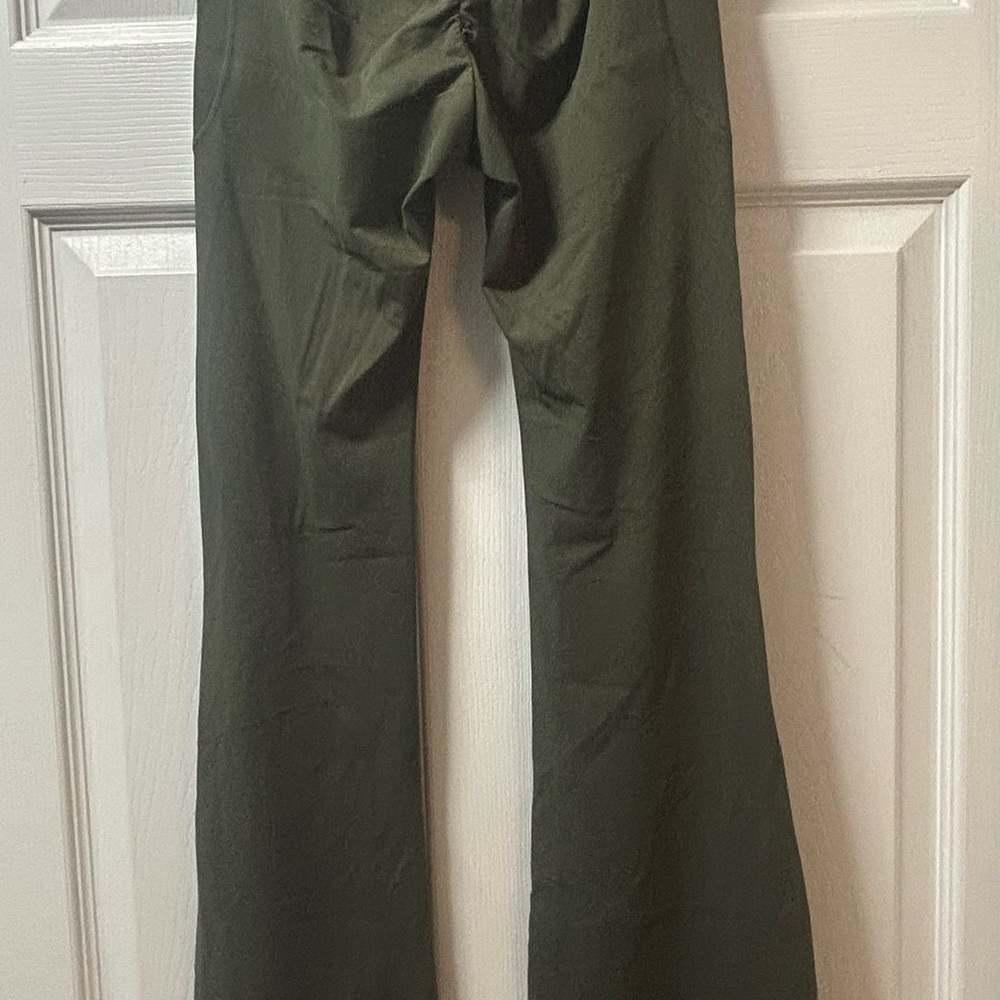 HALARA Flared Leggings - Olive XS - Picture 5 of 14